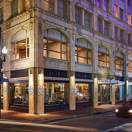 Renaissance New Orleans Pere Marquette French Quarter Area Hotel Екстериор снимка