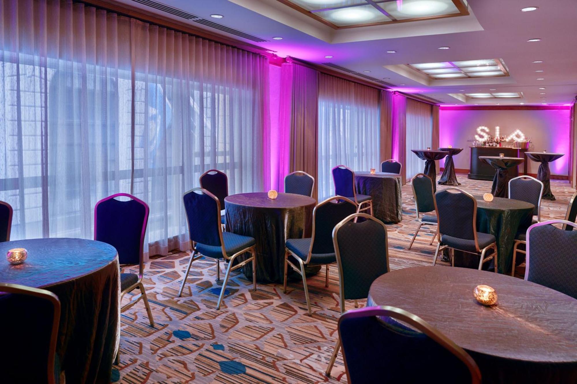 Renaissance New Orleans Pere Marquette French Quarter Area Hotel Екстериор снимка