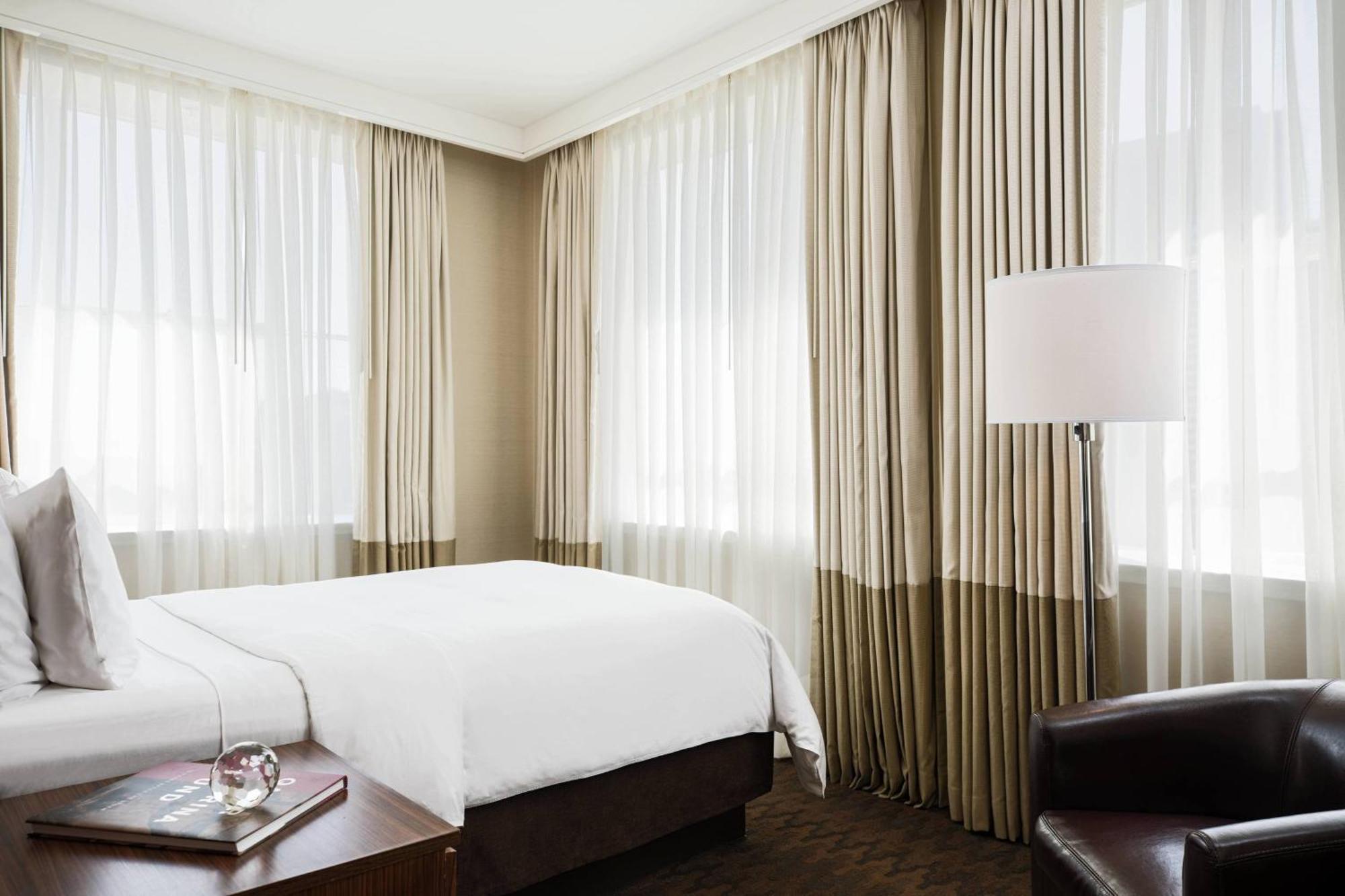 Renaissance New Orleans Pere Marquette French Quarter Area Hotel Екстериор снимка