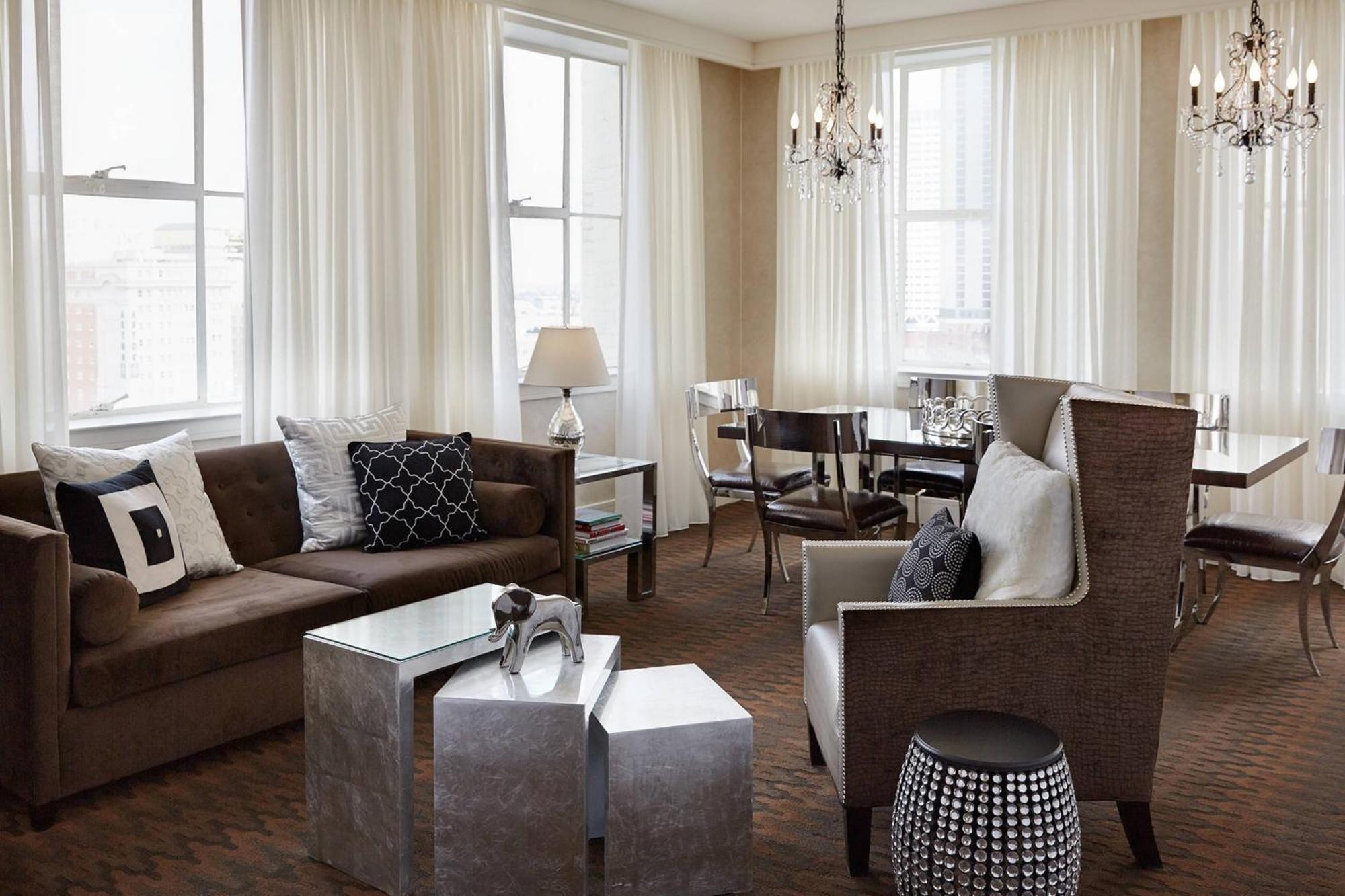 Renaissance New Orleans Pere Marquette French Quarter Area Hotel Екстериор снимка